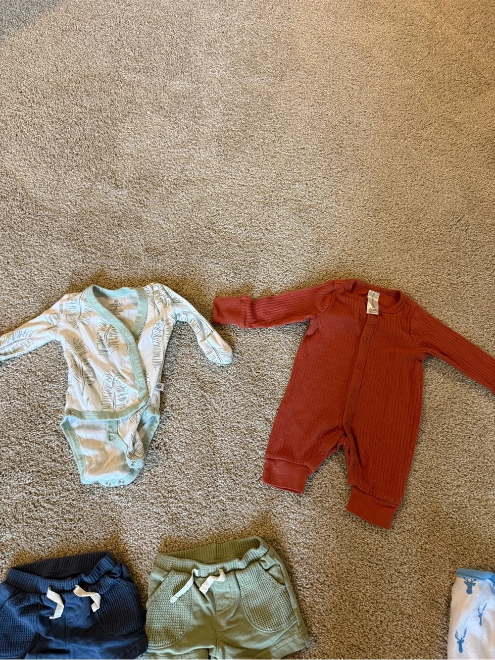 NB baby clothes bundle